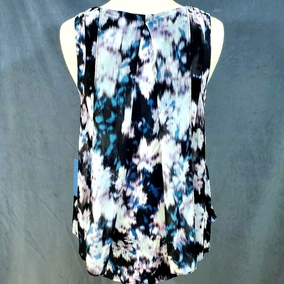 NWT Simply Vera Wang Watercolor Floral Drape Flowy Top - Picture 4 of 9